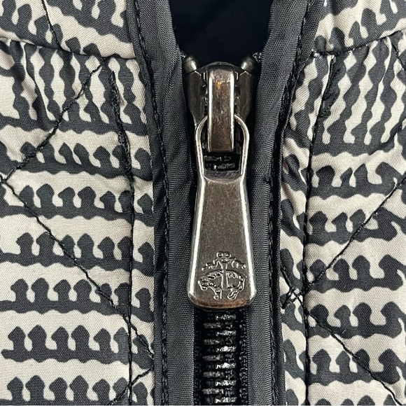 346 Brooks Brothers Women’s Plaid Quilted Puffer Vest Sz 8 - Picture 6 of 9